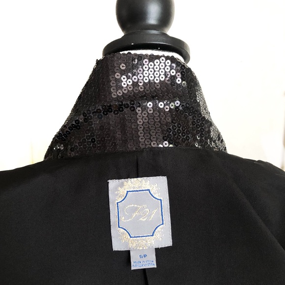 FOREVER 21 black sequin blazer - Picture 5 of 5